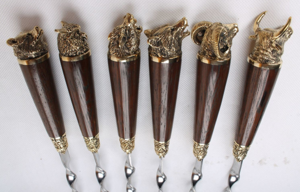 Набор шампуров с декоративным литьем и дер. ручкой "Пирушка на опушке" (6 шт)